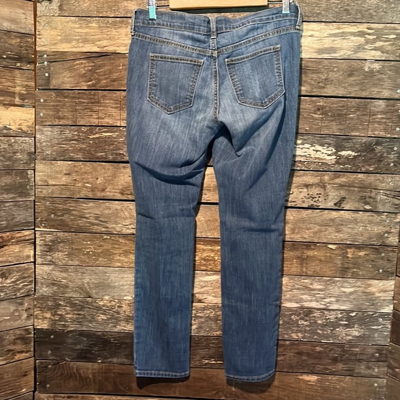 Old Navy The Flirt Jeans 4 Short - Picture 3 of 5